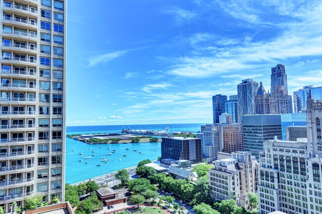 Foto del edificio - 222 E Pearson St