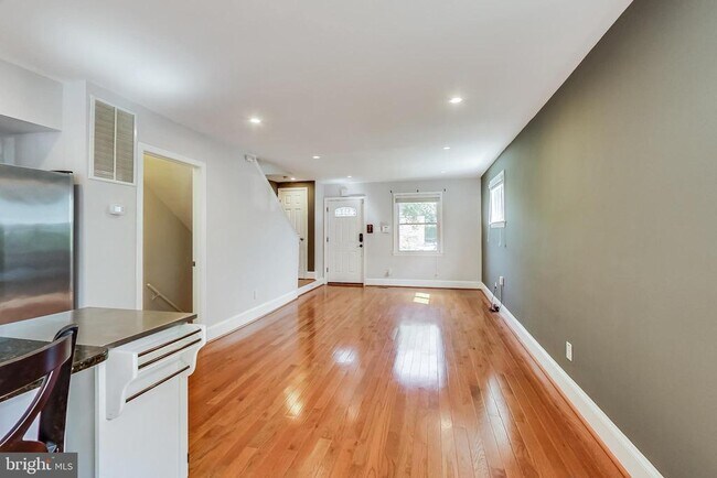Foto del edificio - 1145 46th Pl SE