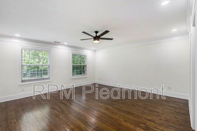 Building Photo - 1355 Westview Dr SW