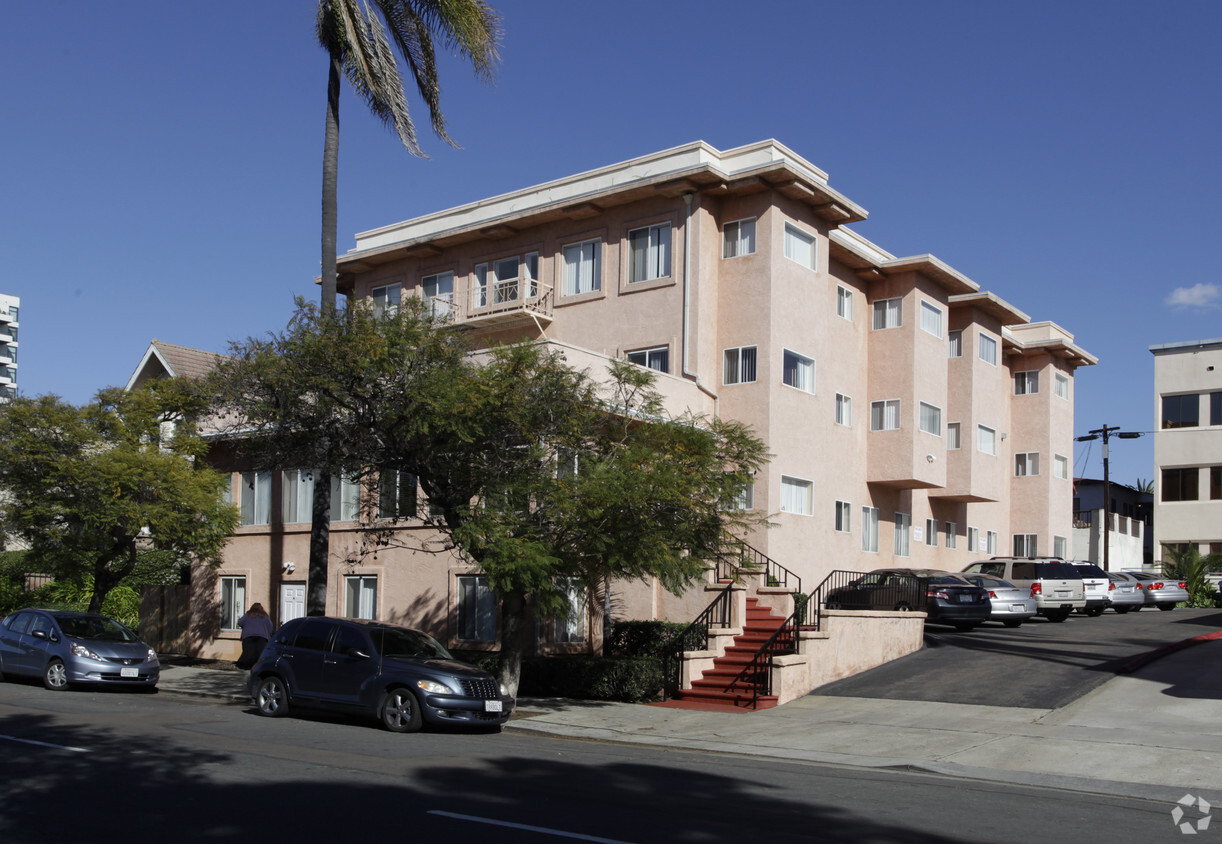 Primary Photo - Balboa Park Apartments