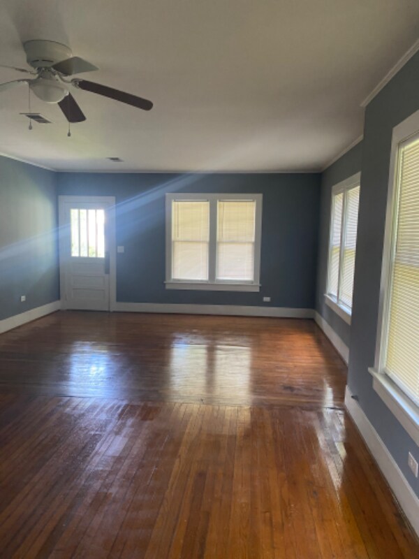 Building Photo - 408 S 12th Ave