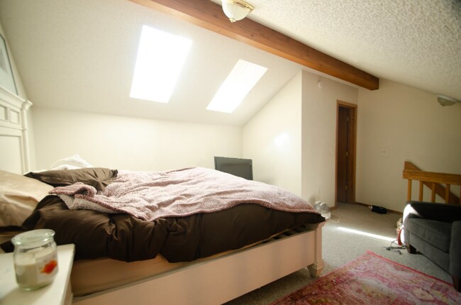 Foto del edificio - 2829 Springdale Ln