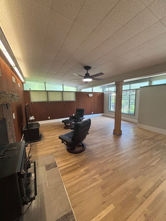 Building Photo - Norris TN Remodel!!!
