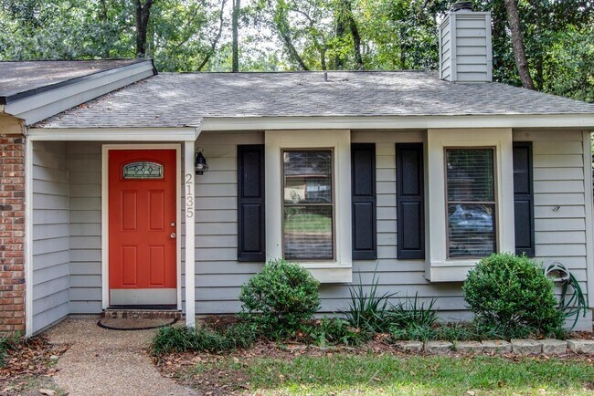 Foto del edificio - 2135 Victory Garden Ln