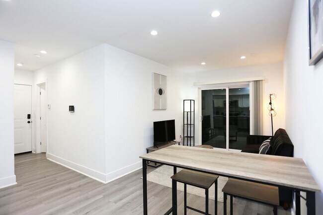 Foto del edificio - 4308 Georgia Ave NW