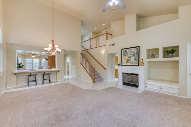 Building Photo - 3750 W Vincent Ln