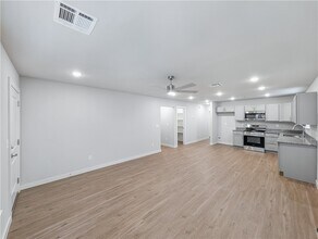 Building Photo - 6405 NW Kathleen St