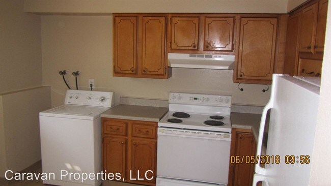 Building Photo - 3 Normandy Cir