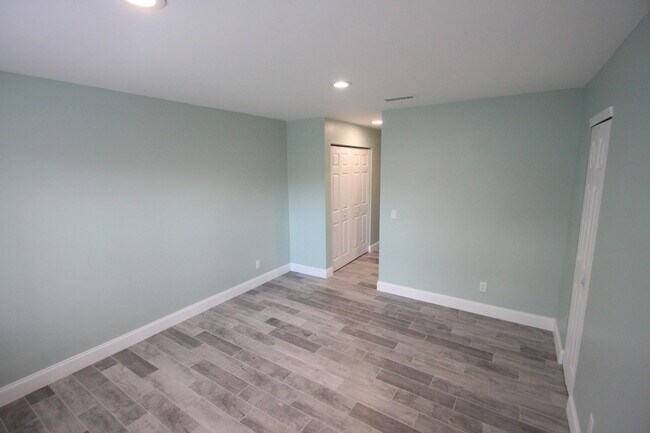 Foto del edificio - 1145 Goldenrod Rd