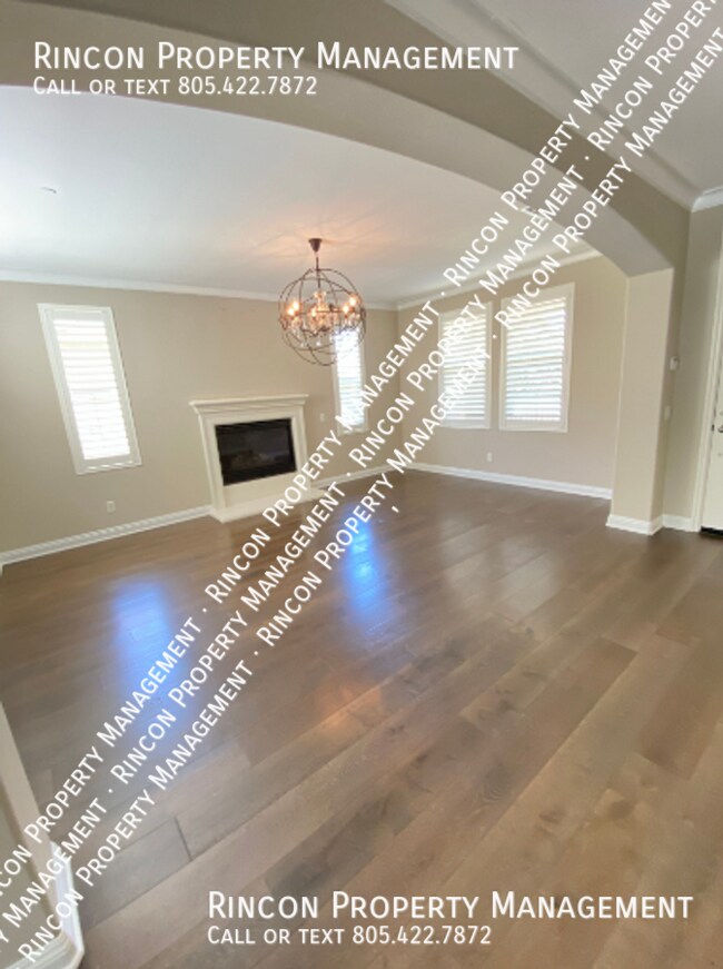 Building Photo - RV Parking Beautiful 3361 Square Foot Home!!!
