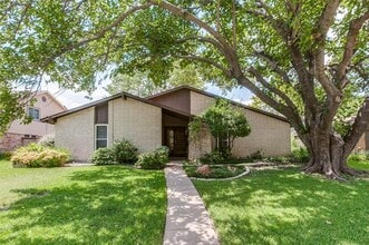 Building Photo - 1511 Westminster Dr