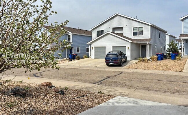 Foto del edificio - 451 Stardust Ct