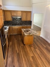 Building Photo - 3367 Chapelle Dr