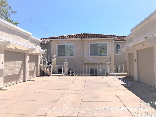 Foto del edificio - Gorgeous Lake View Condo in Lake San Marcos!