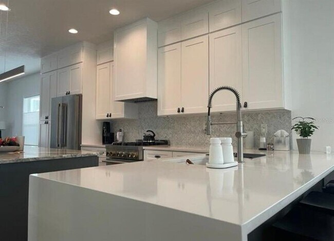 Foto del edificio - 215 W Emily St