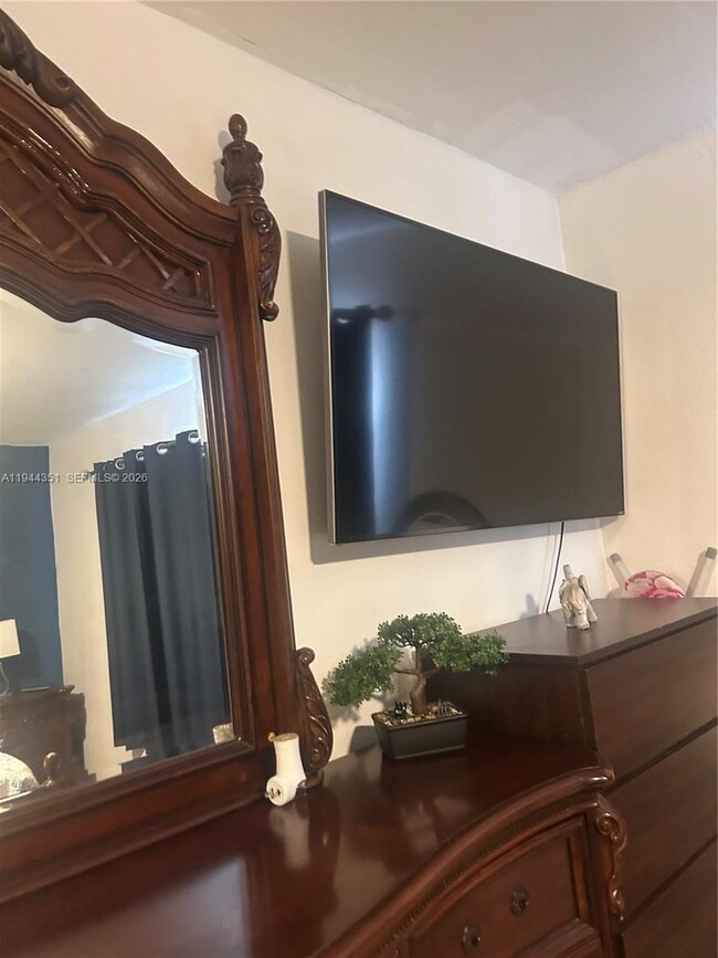 Foto del edificio - 6130 W 19th Ave