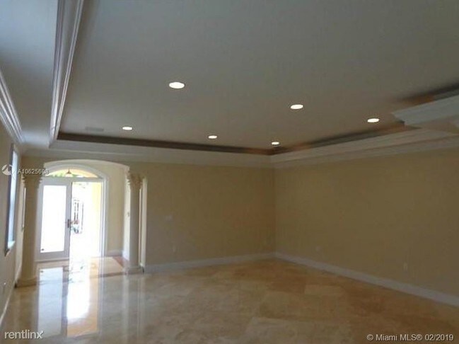 Foto del edificio - 3 br, 2 bath  - 3065 New York St # 3065B