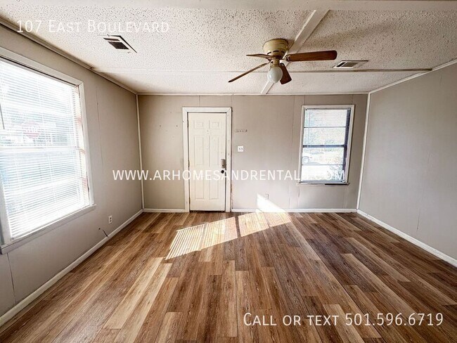 Foto del edificio - 107 East Blvd