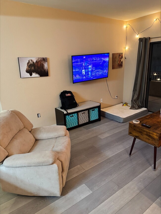 Foto del edificio - 8250 N Grand Canyon Dr