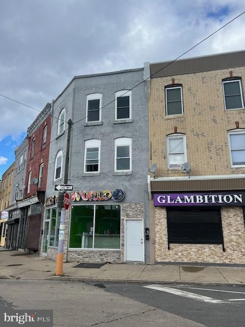 Building Photo - 4141 Lancaster Ave
