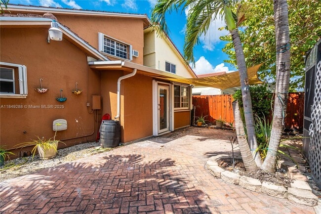 Foto del edificio - 7811 SW 9th Terrace