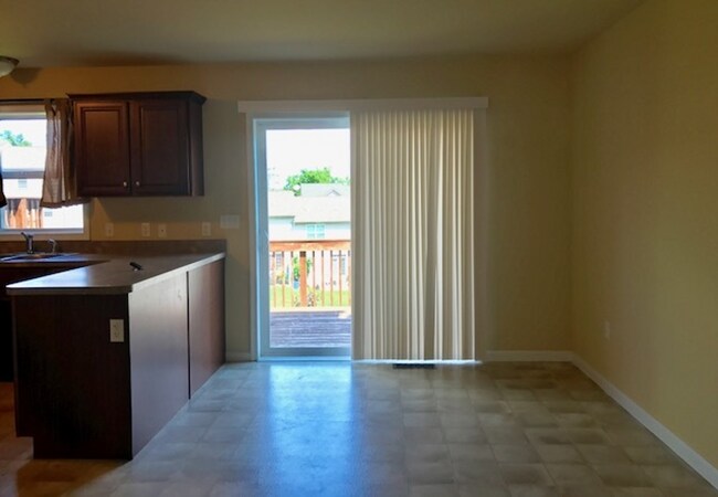 Foto del edificio - 719 Gregs Dr