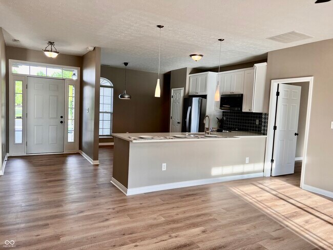 Foto del edificio - 12972 Brookdale Dr