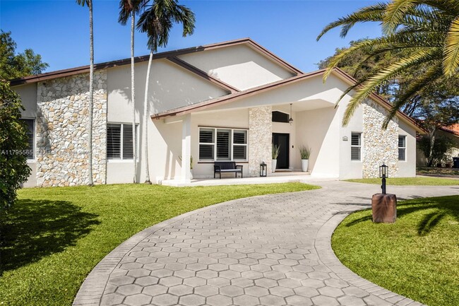 Foto del edificio - 10401 SW 139th St