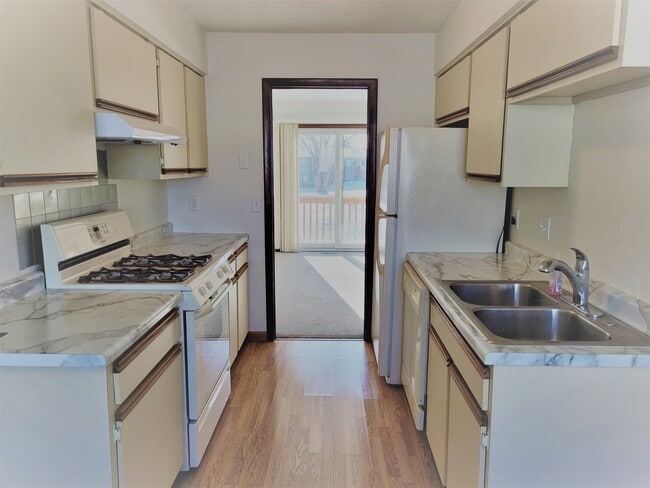 Foto del edificio - 8851 Ironwood Ave S