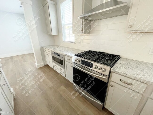 Building Photo - 3 br, 2.5 bath House - 110 True Blue Loop