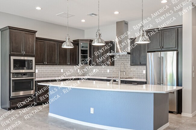 Foto del edificio - 41335 W Almira Dr