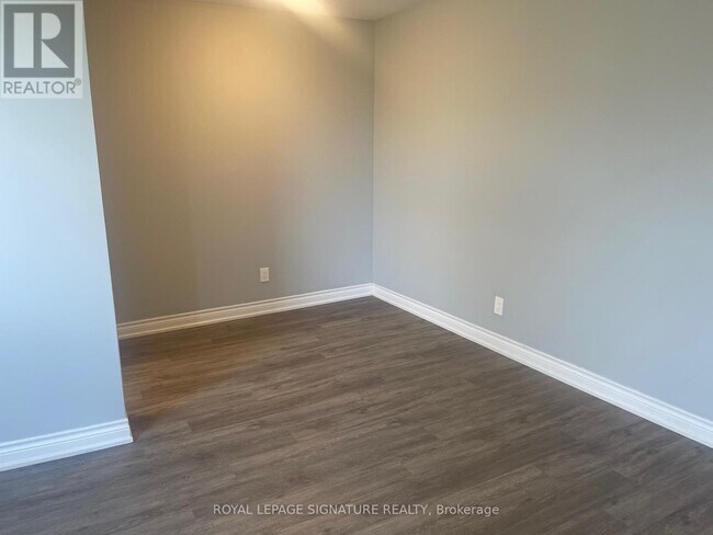 Photo du bâtiment - 382-382 Dovercourt Rd