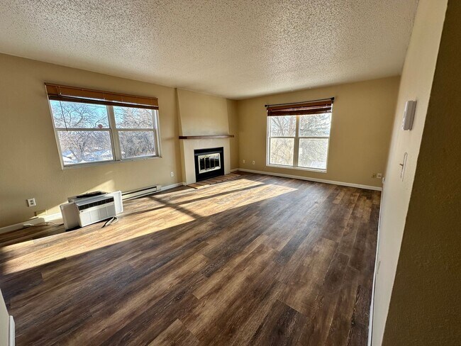 Foto del edificio - 2 Bedroom Condo