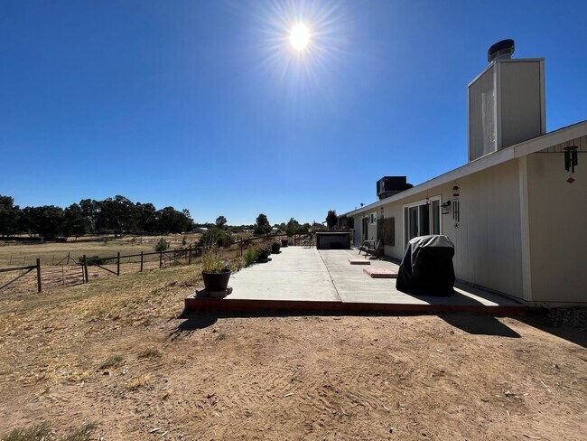 Building Photo - 4580 Our Pl