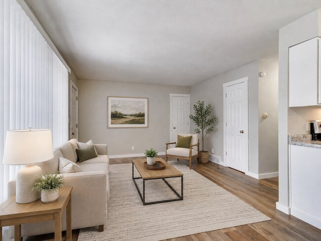 Foto del edificio - 402-404 3rd Ave N
