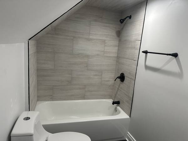 Foto del edificio - 2501 S Whipple St