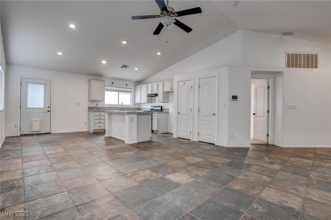 Building Photo - 6436 North Point Break St