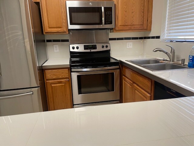 Foto del edificio - 4591 SE Roaring Brook Way