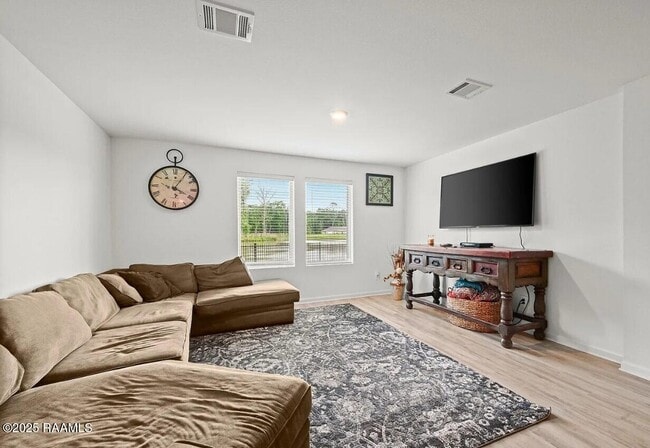 Foto del edificio - 35326 Grovemont Dr