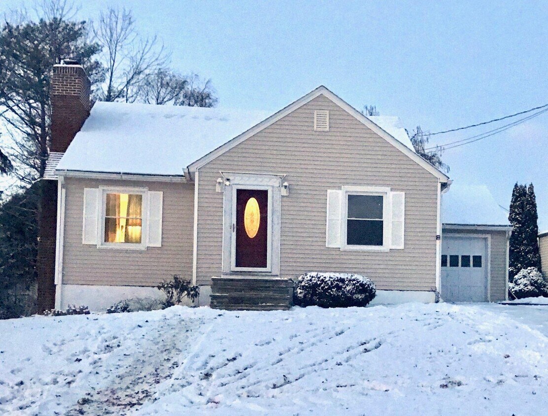 2741 Yale St, Endicott, NY 13760 House Rental in Endicott, NY