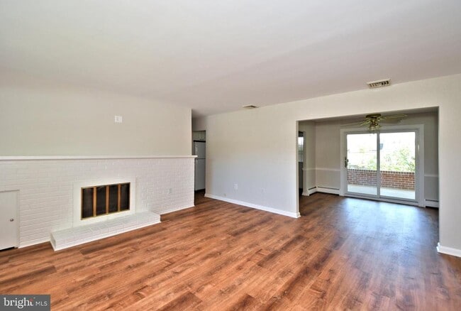 Building Photo - 436 Anthony Rd