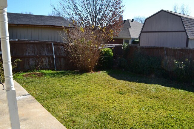 Foto del edificio - House For Lease in Arlington