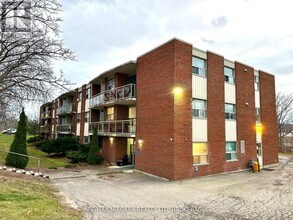 Building Photo - 7 Riverview Blvd