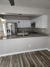 Building Photo - 1536 Hickory Ave