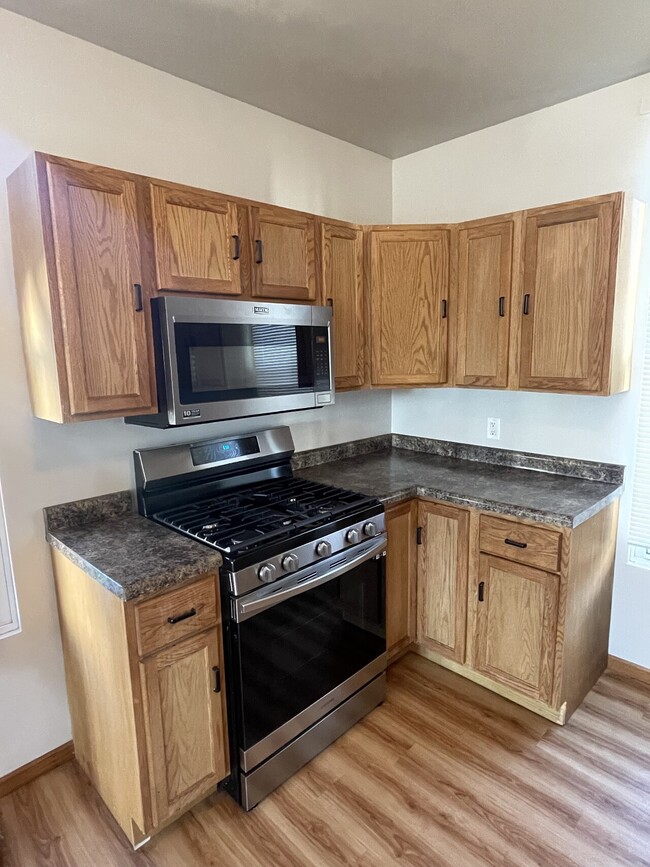 Foto del edificio - 1164 N Koeller St
