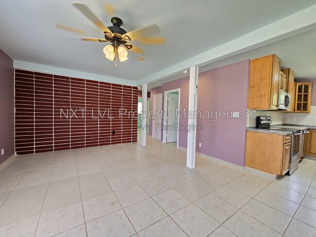 Building Photo - 69 E Mariana Ave