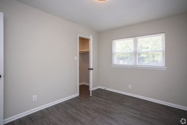 Interior Photo - Beautiful Chesney Woods Townhomes