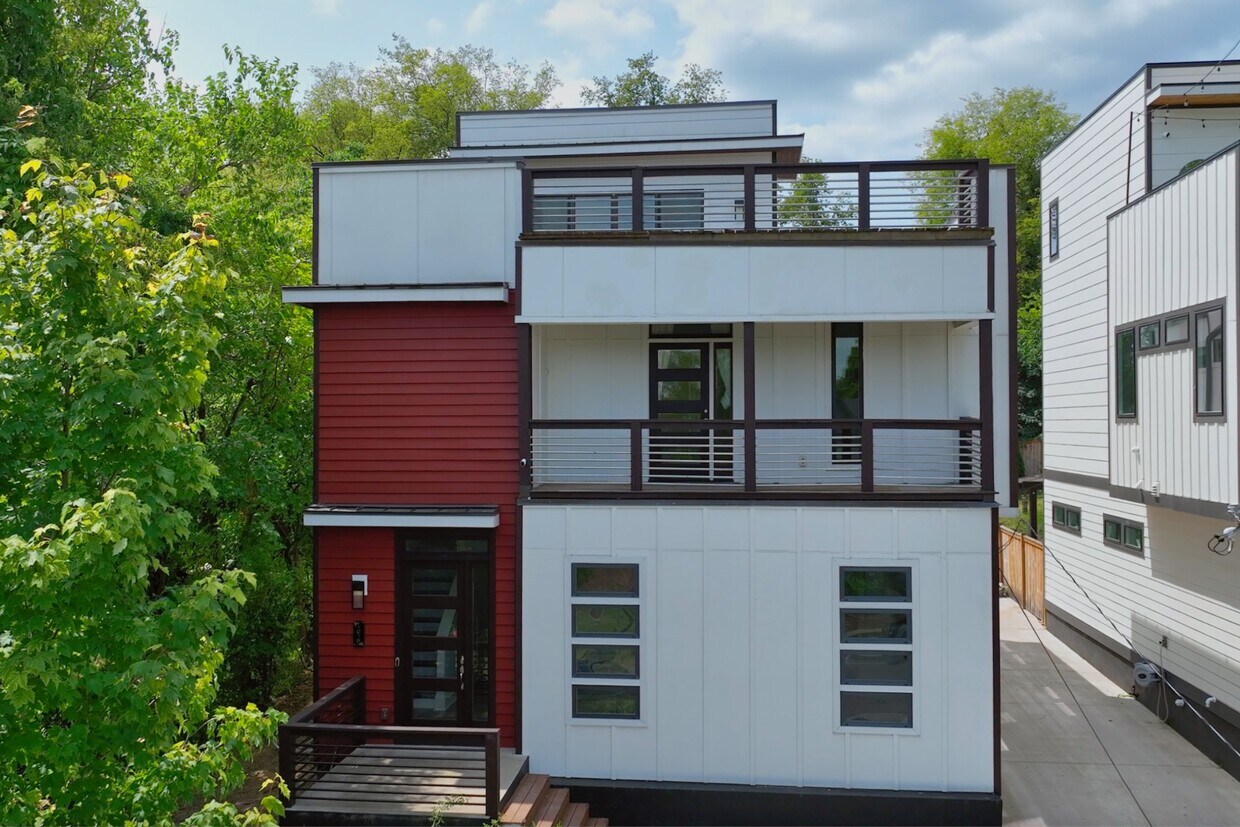 Foto principal - 407B Moore Ave