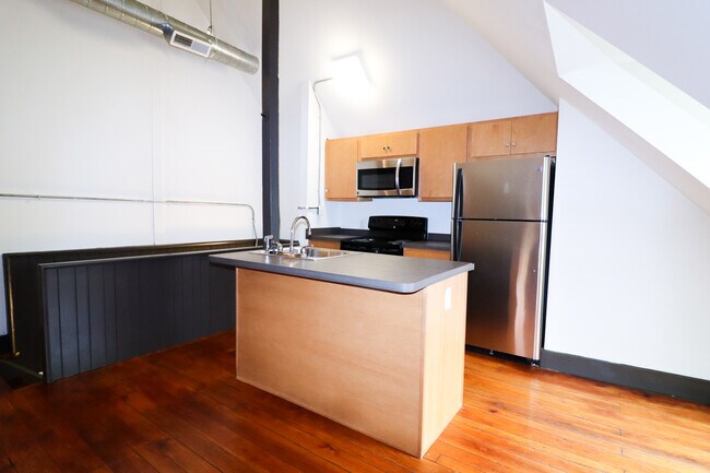 Foto del edificio - 2632 Eden Ave