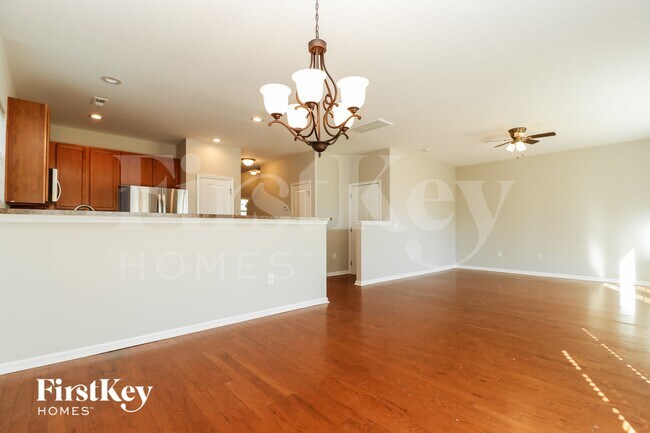 Foto del edificio - 536 Brick Barn Ln